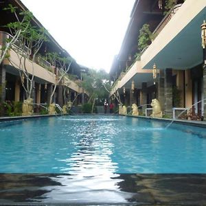 Hotel Pesona Bamboe